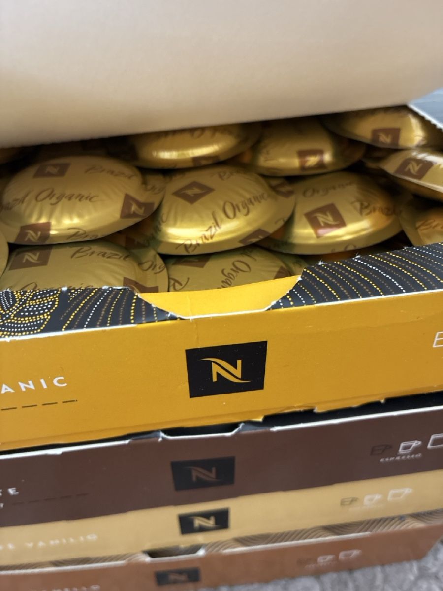 Nespresso Aliments & Spécialités: Nespresso Kapseln ca. 340 Stück  – D'occasion à Walenstadt par bedina92 4
