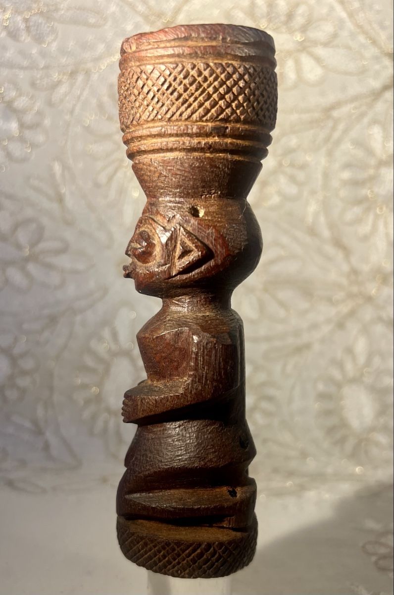 Figuren: Authentique cloche rituelle d'initié ethnie Kongo bois dur – Gebraucht aus Genève von ChineuseReveuse 6