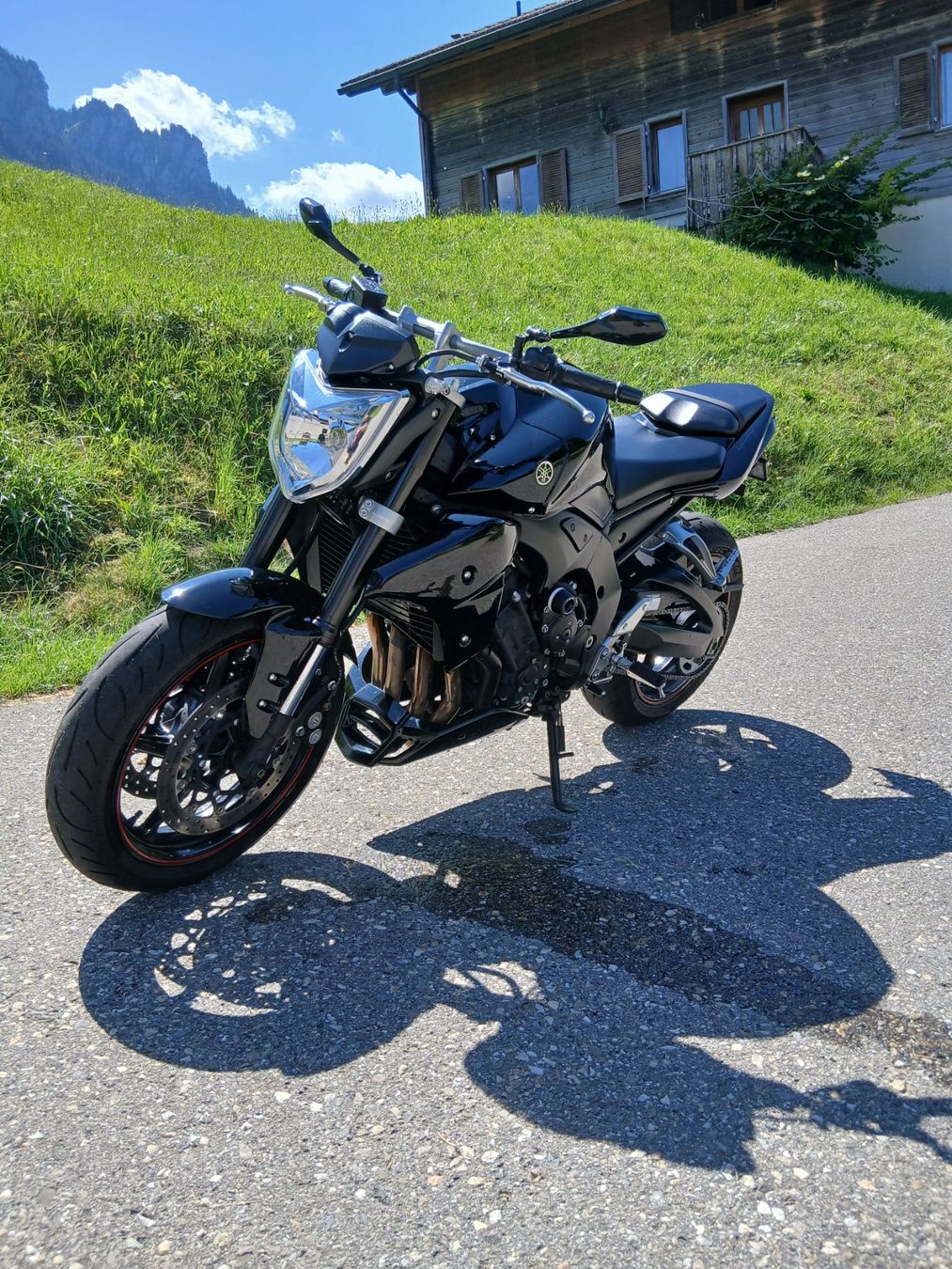 Yamaha Strada: Yamaha FZ1 – Usato da Flühli LU venduto da sve_wkr7 4
