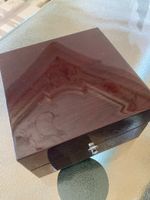 Wunderbare Uhrenbox aus Edelholz, neu, mit OVP