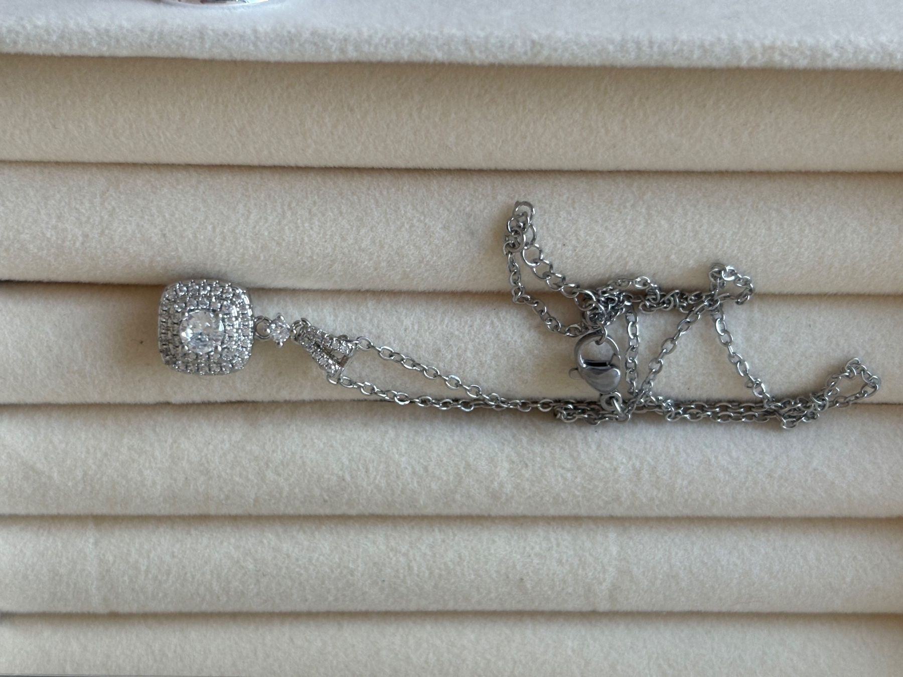 Ketten: Luxus Elegante Kette Farbe : Silber – Neu (gemäss Beschreibung) aus Biel-Bienne von Roserosse13 6