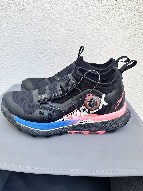 Damenschuhe: Terrex Wanderschuh und TrekkingschuhGr.40 – Gebraucht aus Sargans von wolfofwallstreet13