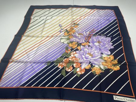 Seiden Foulard 🌸