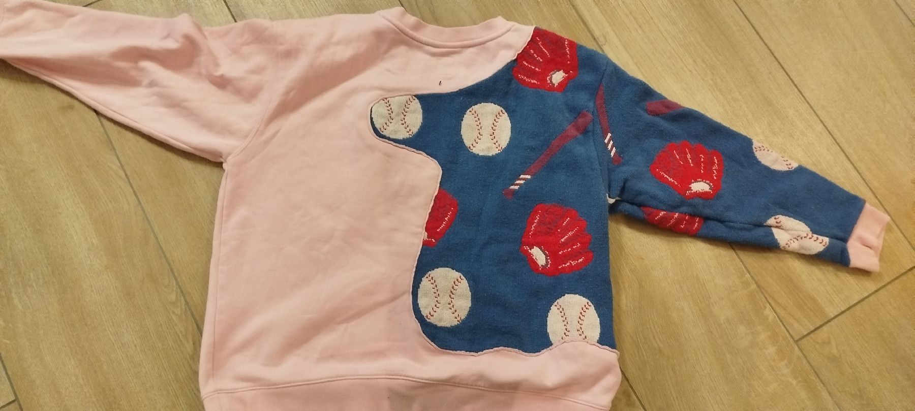 Maglioni & Felpe: sweatshirt taille M., vintage taille L – Usato da Genève venduto da Octo-puces 2