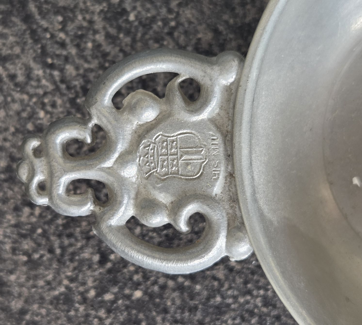 Set di piatti: Zinn Schalen Becher – Usato da Klingnau venduto da Groofty69 4