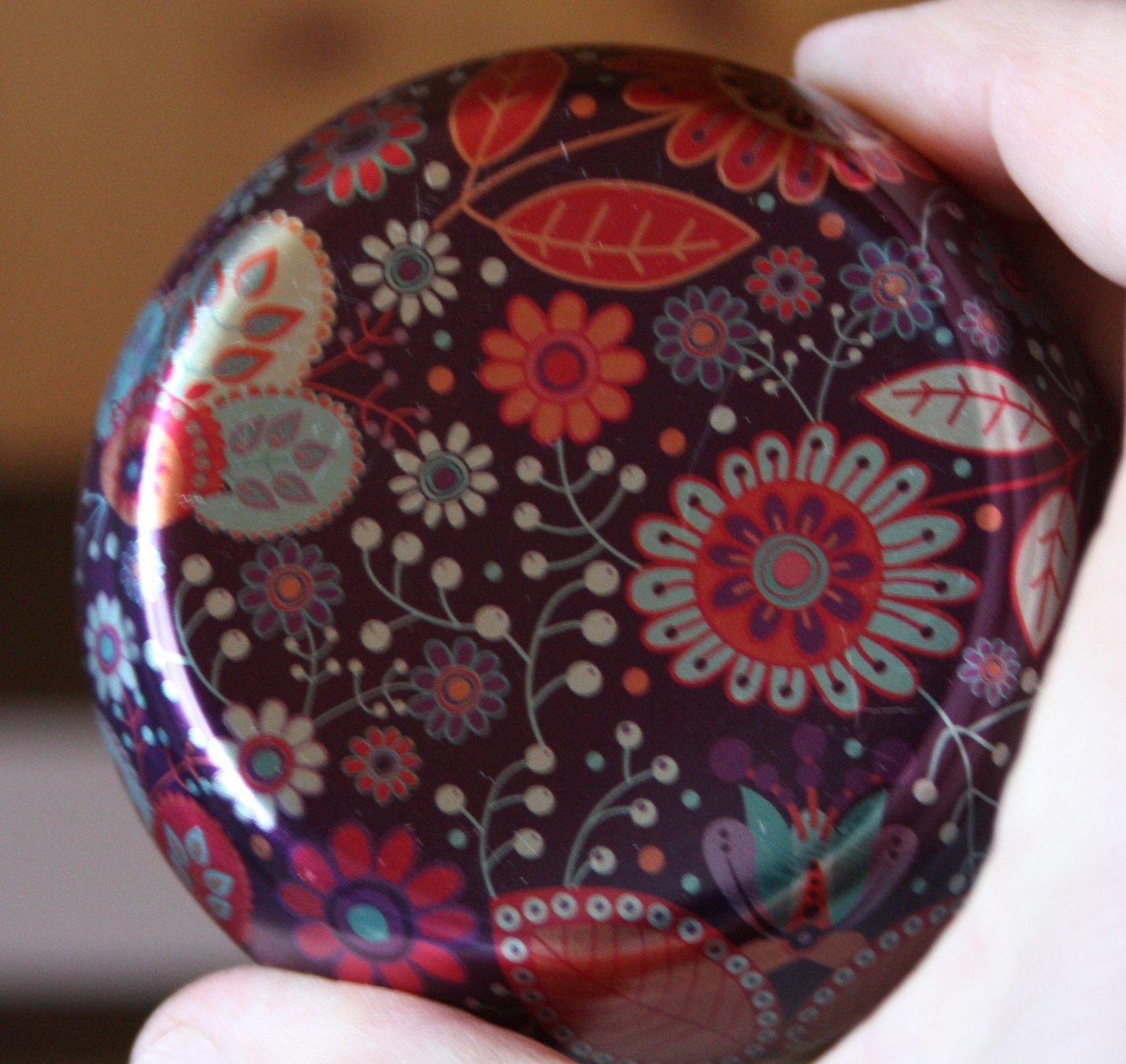 Candele: Kerze in Blechdose violett - bunt – Usato da Flüelen venduto da Diversicum-Shop 3