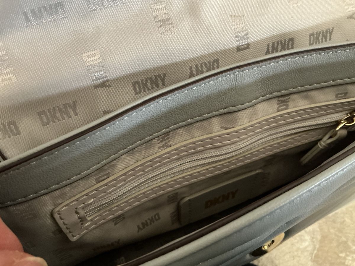Borse da donna: DKNY Ledertasche – Nuovo (secondo la descrizione) da Buchs AG venduto da chipmunk710 5