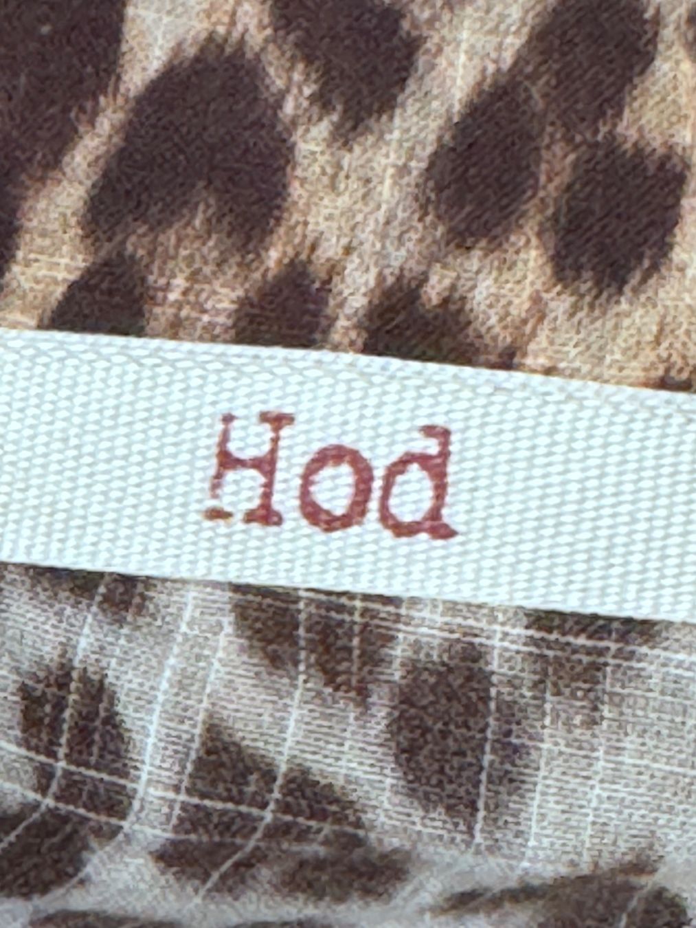 Chemisiers: Bluse Leoprint von Hod – Neuf (Voir description) à Mörschwil par Mirka019 6