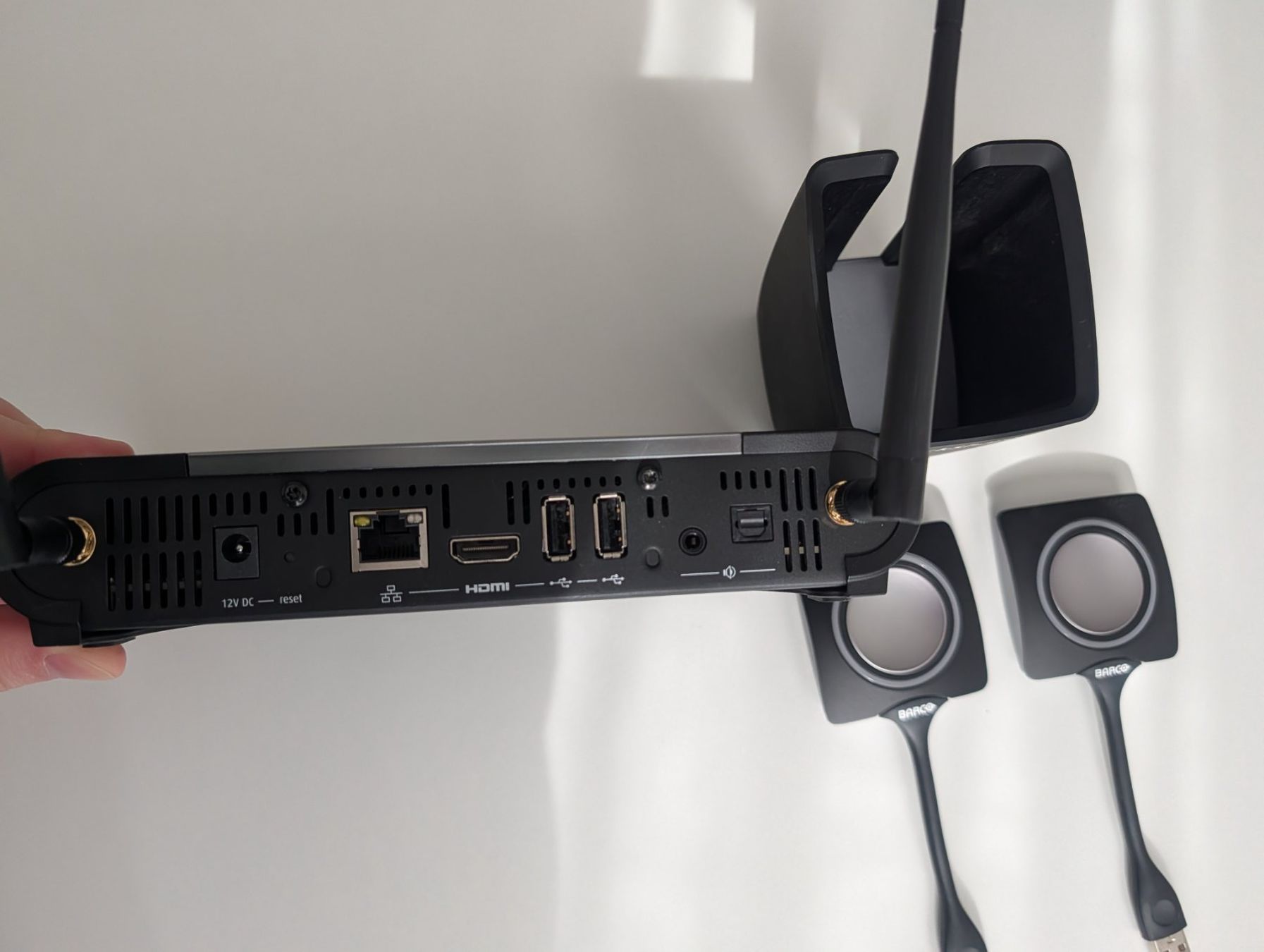 Barco Unità & Adattatore: Barco Clickshare CSE-200 mit 2 Buttons (USB-A) – Usato da Wallisellen venduto da smueschi 2