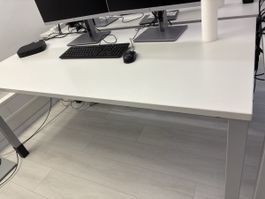 Bürotisch weiss Metallgestell gebraucht