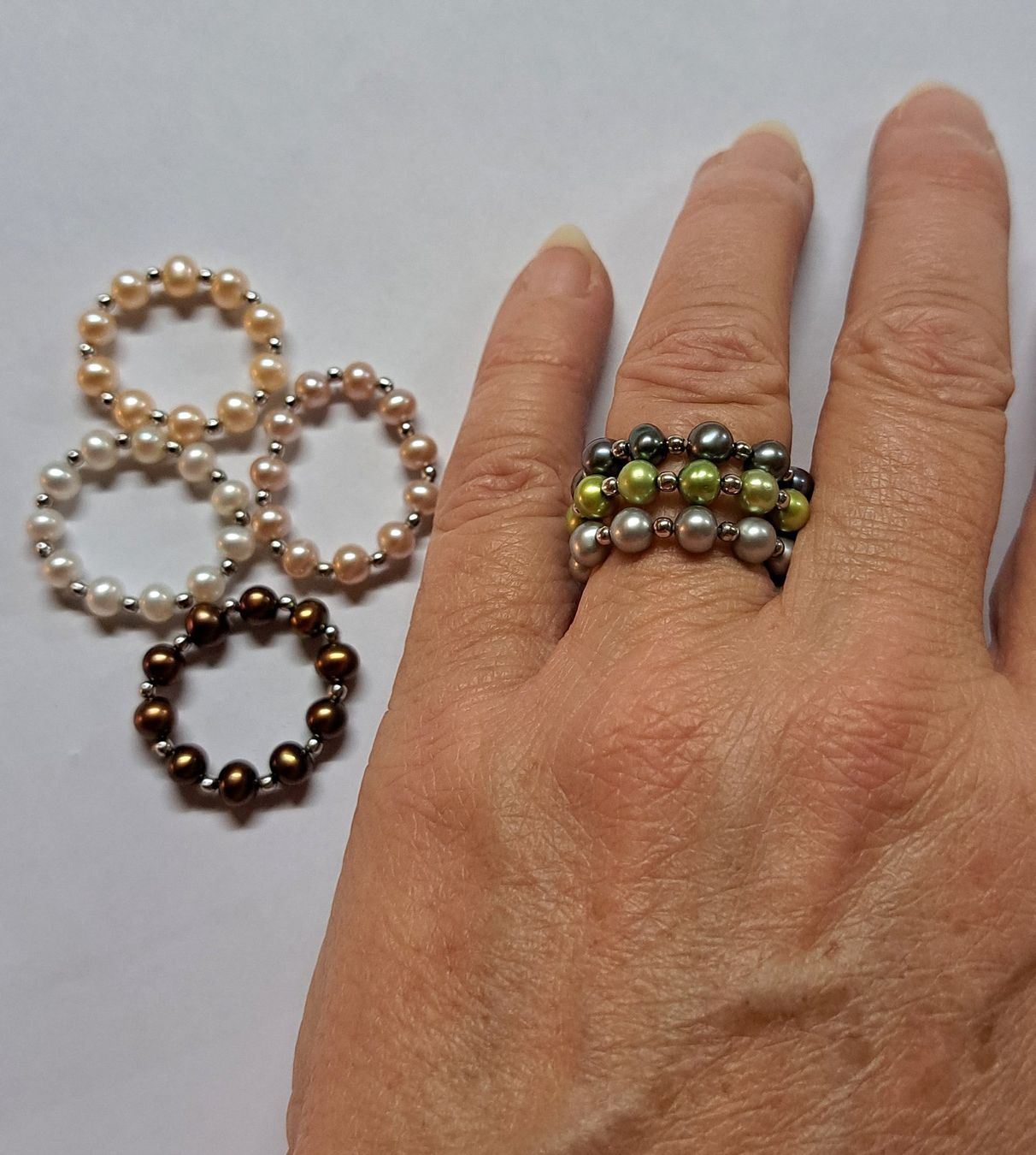 Ringe: Ringe Perlen Set 7 teilig elastisch – Gebraucht aus Stans von wer_fd5f 3