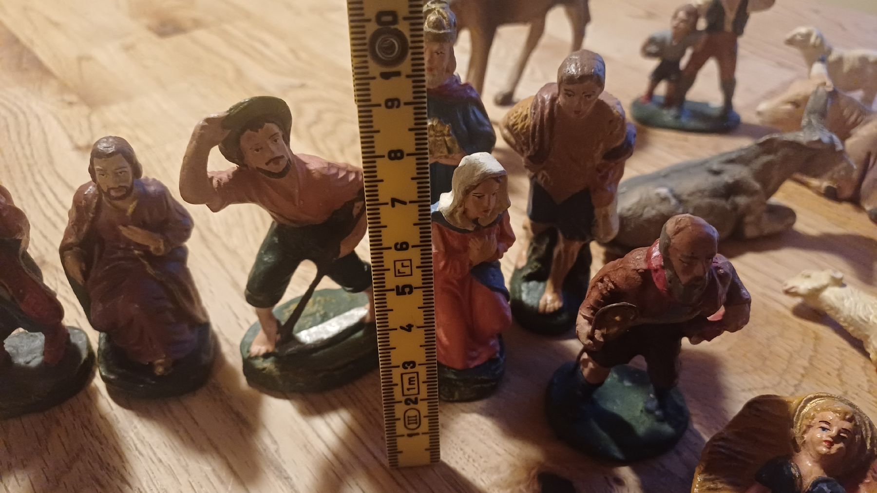 Statuette: Schöne Antike Krippenfiguren  – Usato da Flawil venduto da Pinkmalibu 4