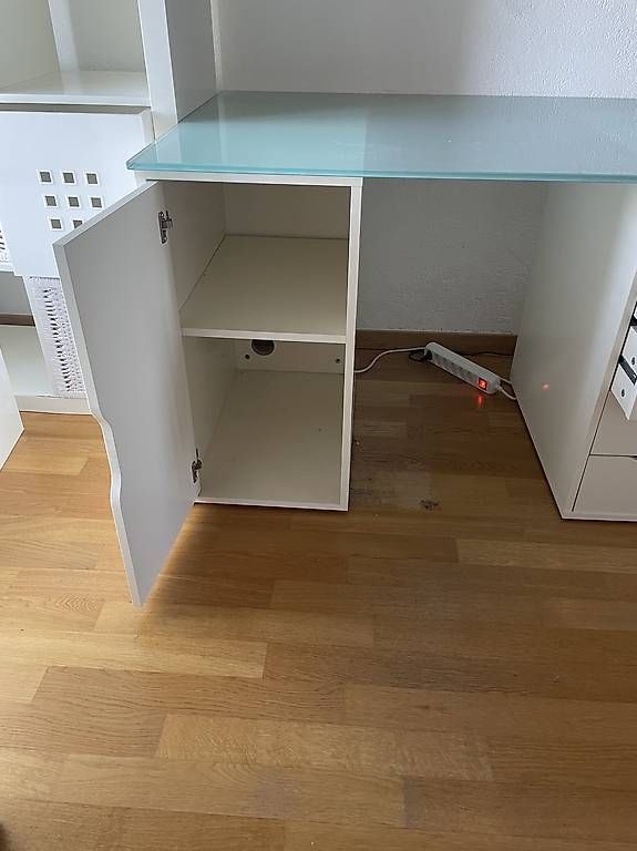 Schreibtische: Büro  – Gebraucht aus Zug von Rembrandt2 4