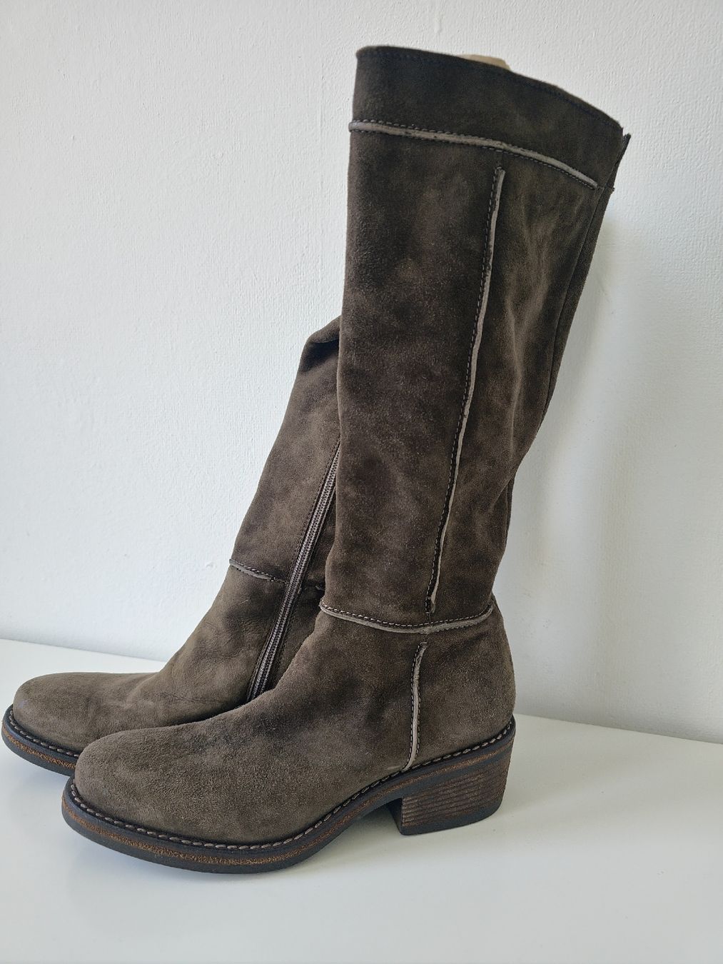 Vic Matié Herrenschuhe: Vic Matie Wildleder Stiefel Gr. 38 – Neu (gemäss Beschreibung) aus Luzern von TausendD 1