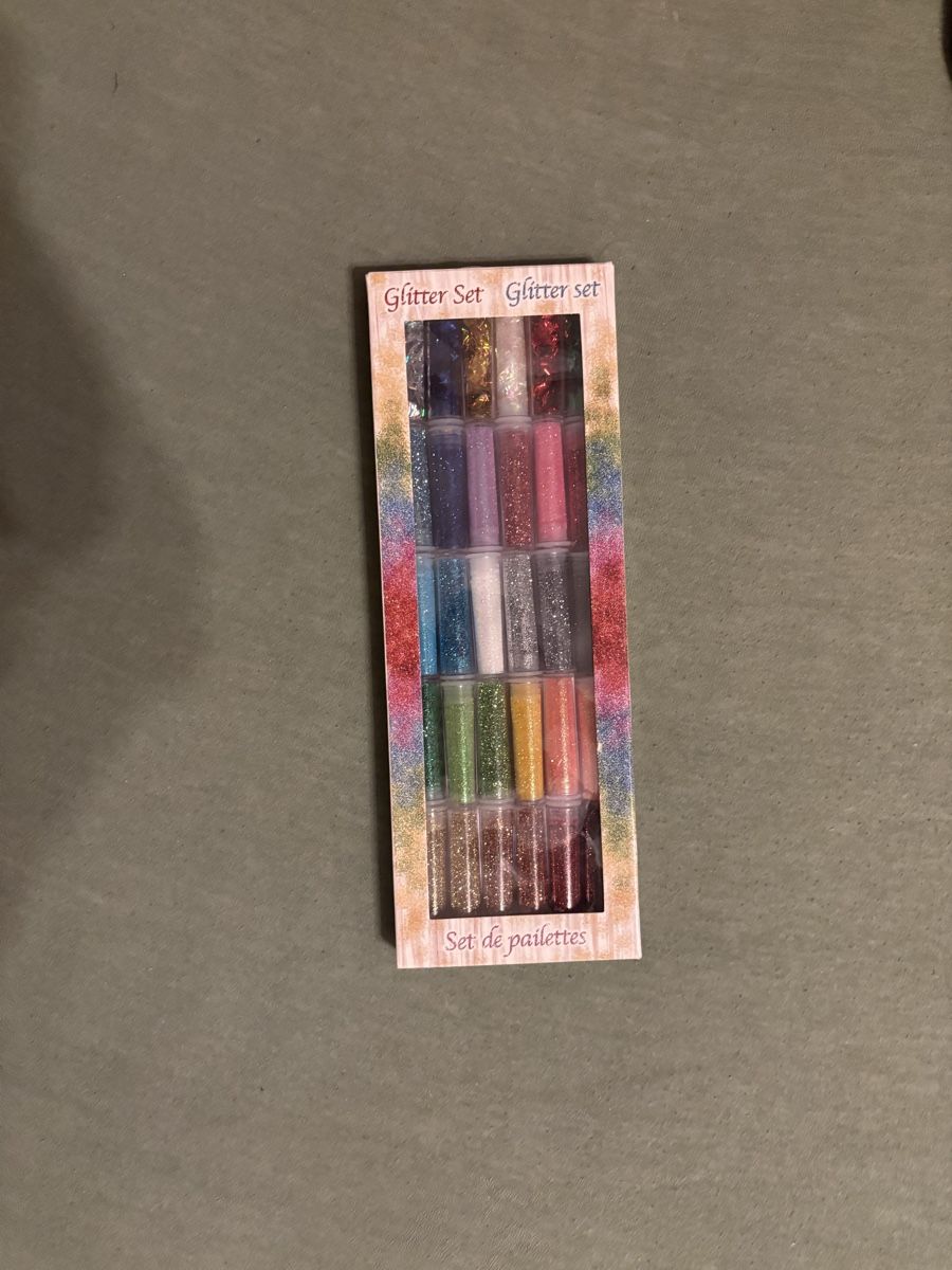 Alle Dekorationen: Glitzer Set ✨ – Neu (gemäss Beschreibung) aus Olten von zor_6npz
