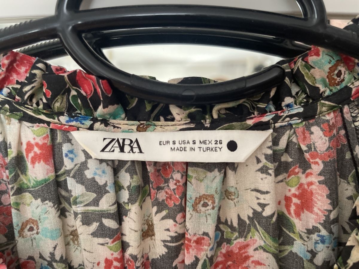 Zara Robes: Zara Kleid, Gr. S / M Blumendesign – D'occasion à Adliswil par JadrankaR 2