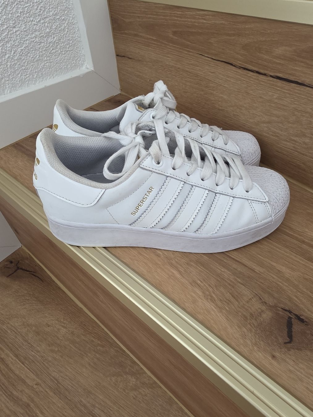 Scarpe da donna: Adidas Superstar Bold – Usato da Kloten venduto da Suggus02 3