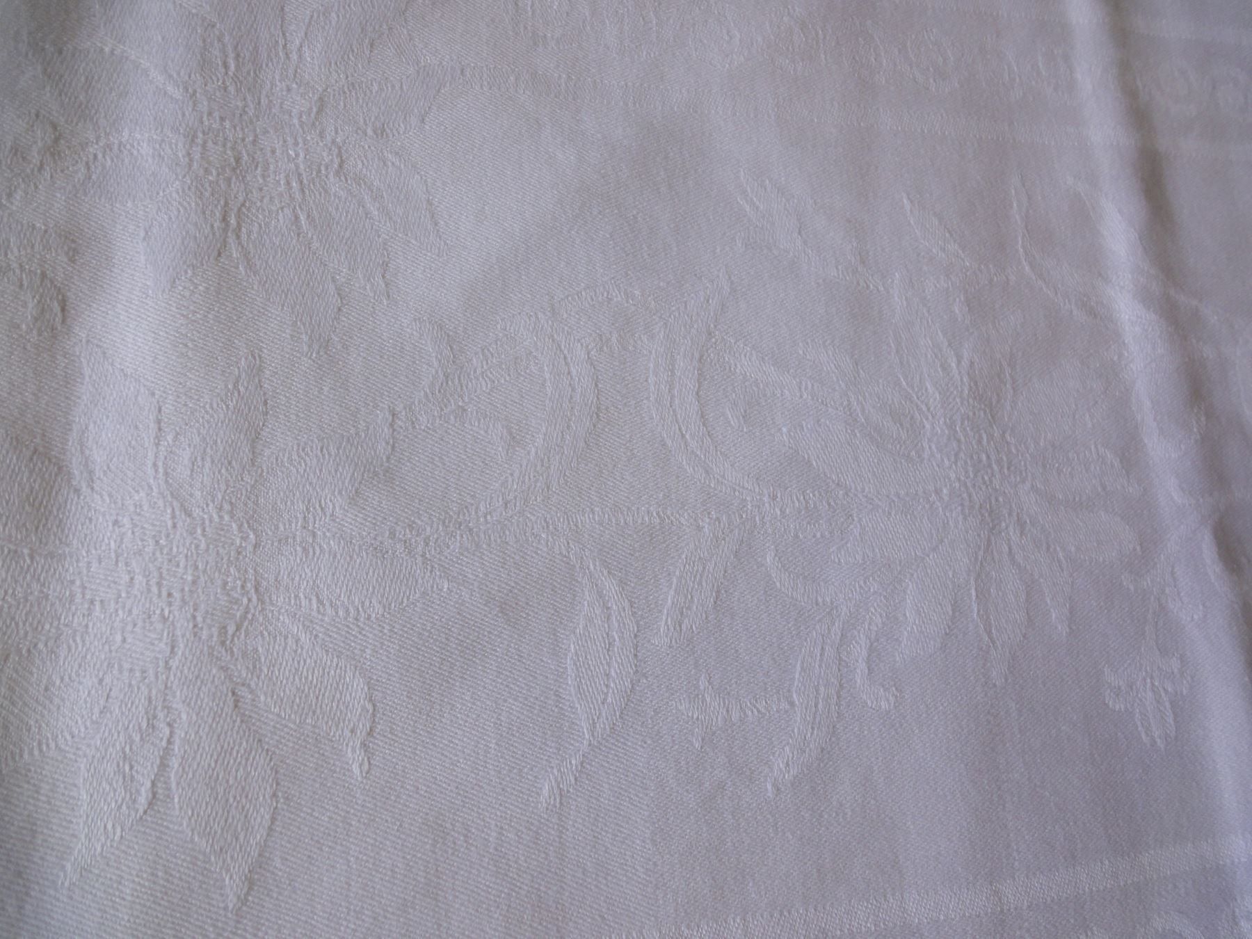 Altra biancheria da tavola: Tischtuch Damast - 157 cm. x 170 cm. – Usato da Chur venduto da omonia 1