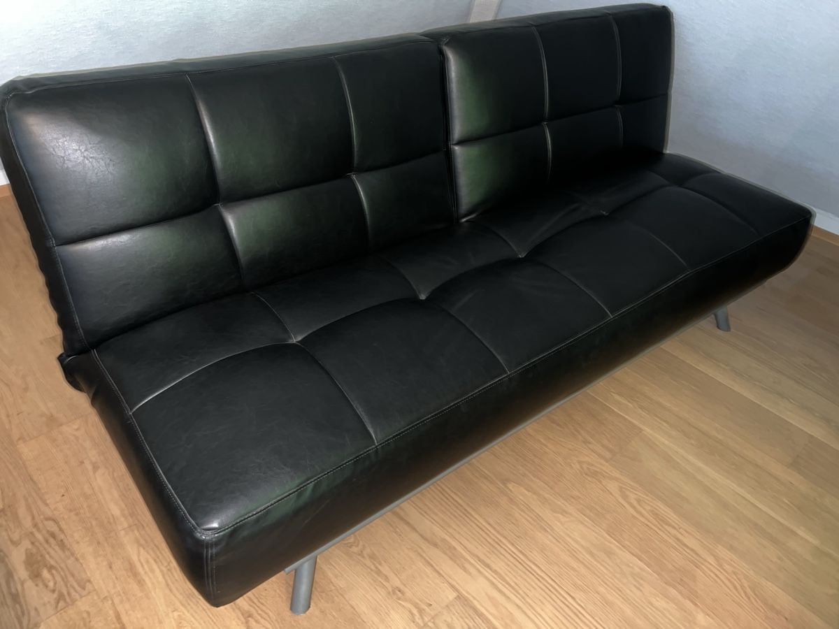 Sofas: Schwarzes Ledersofa - Top Zustand – D'occasion à Reitnau par xYosemitex