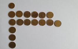 Münzen Italien 1 x 20 Lire 1957 / 16 x 200 Lire 1978 - 1985