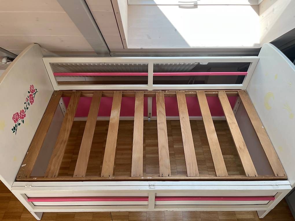 Betten: Baby-/Kinderbett aus Holz – Gebraucht aus Luzern von sel_jzk8 2