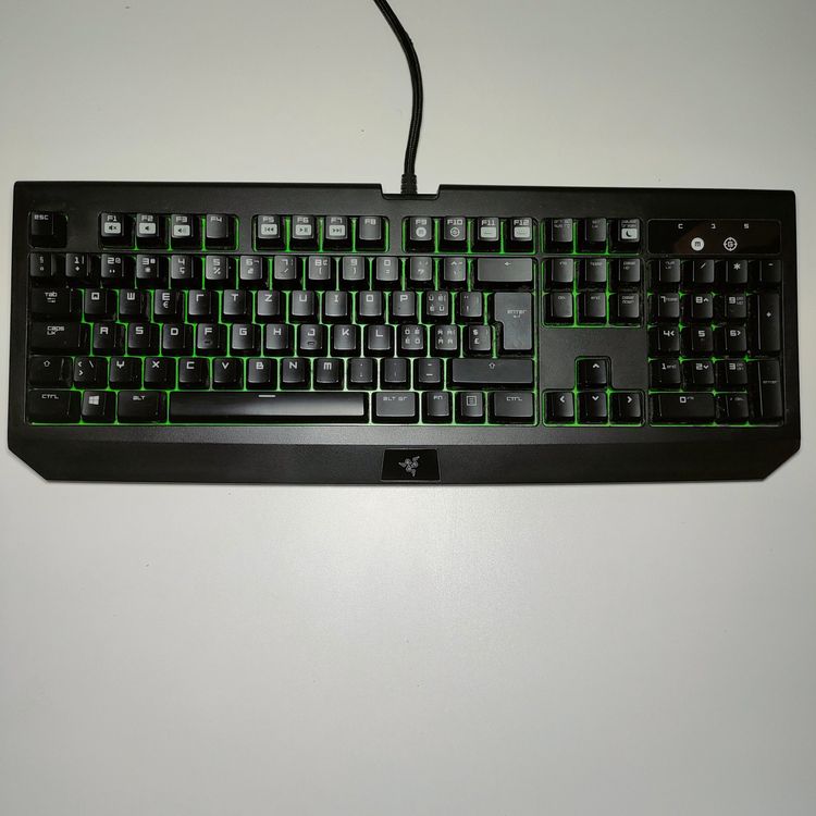 Razor Blackwidow Ultimate Tastatur - CH Layout | Kaufen auf Ricardo
