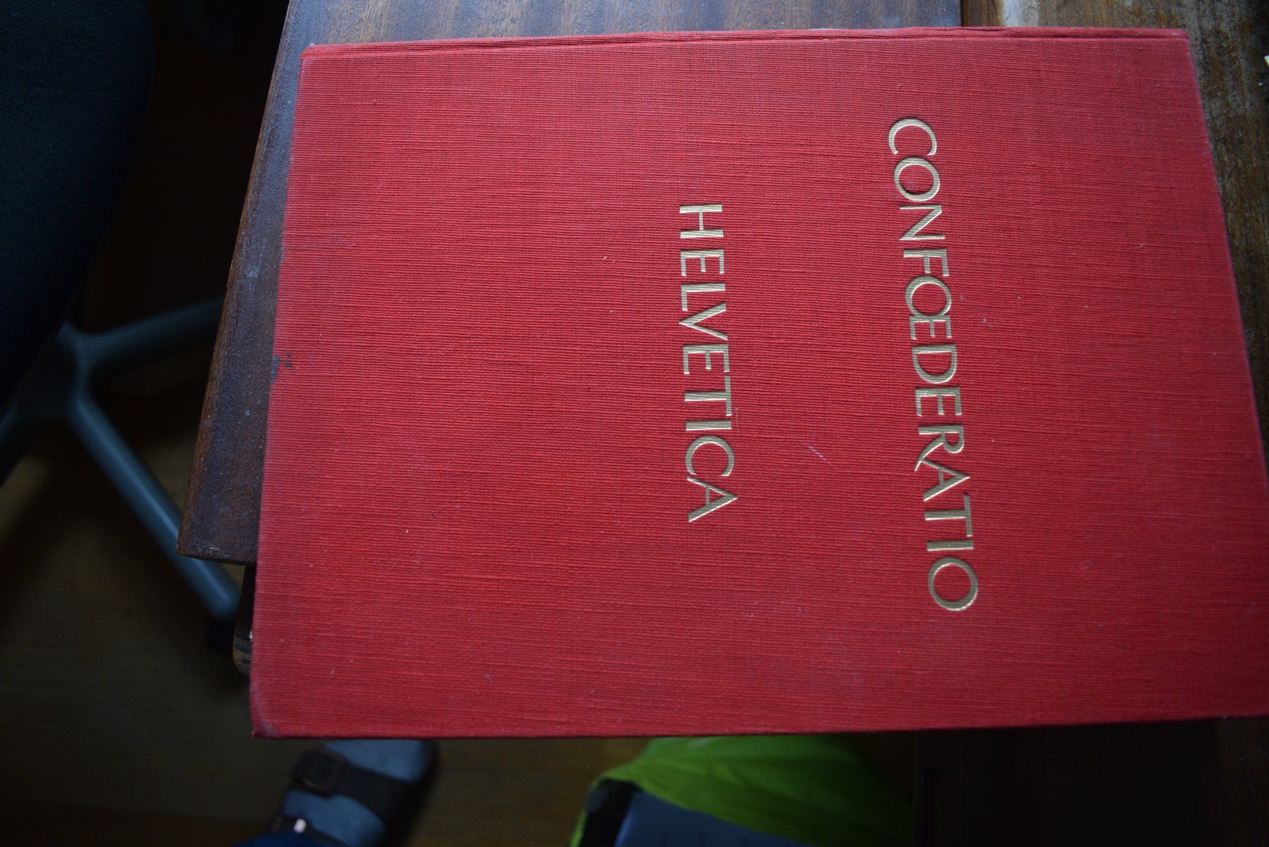 Bücher: Buch Confoederatio Helvetica – Gebraucht aus Brügg BE von Aristotolius