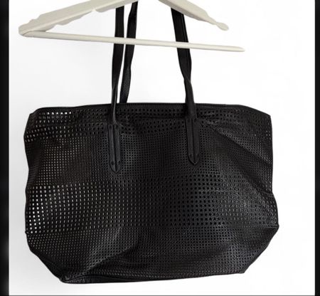 Black perforated leather tote bag with adjustable straps #le
