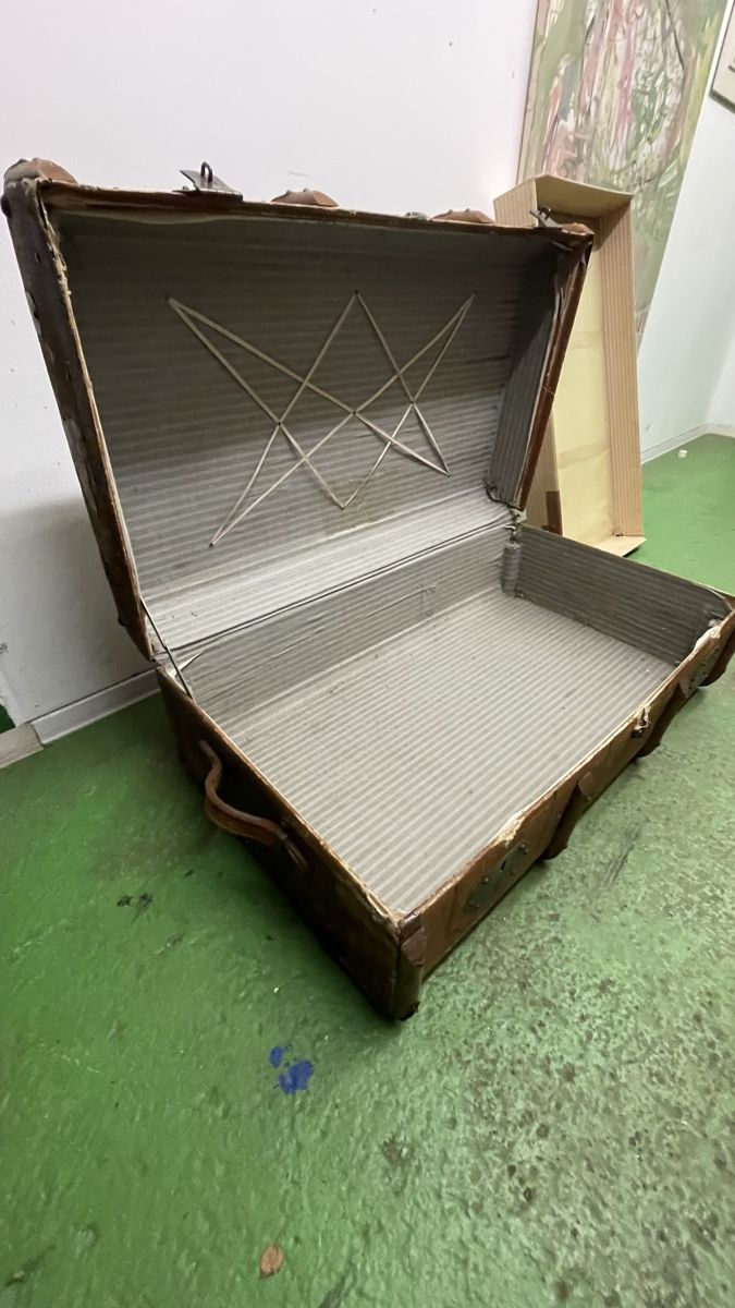 Valigie: Antike Übersee Koffer 1920 – Usato da Oftringen venduto da Box2 5