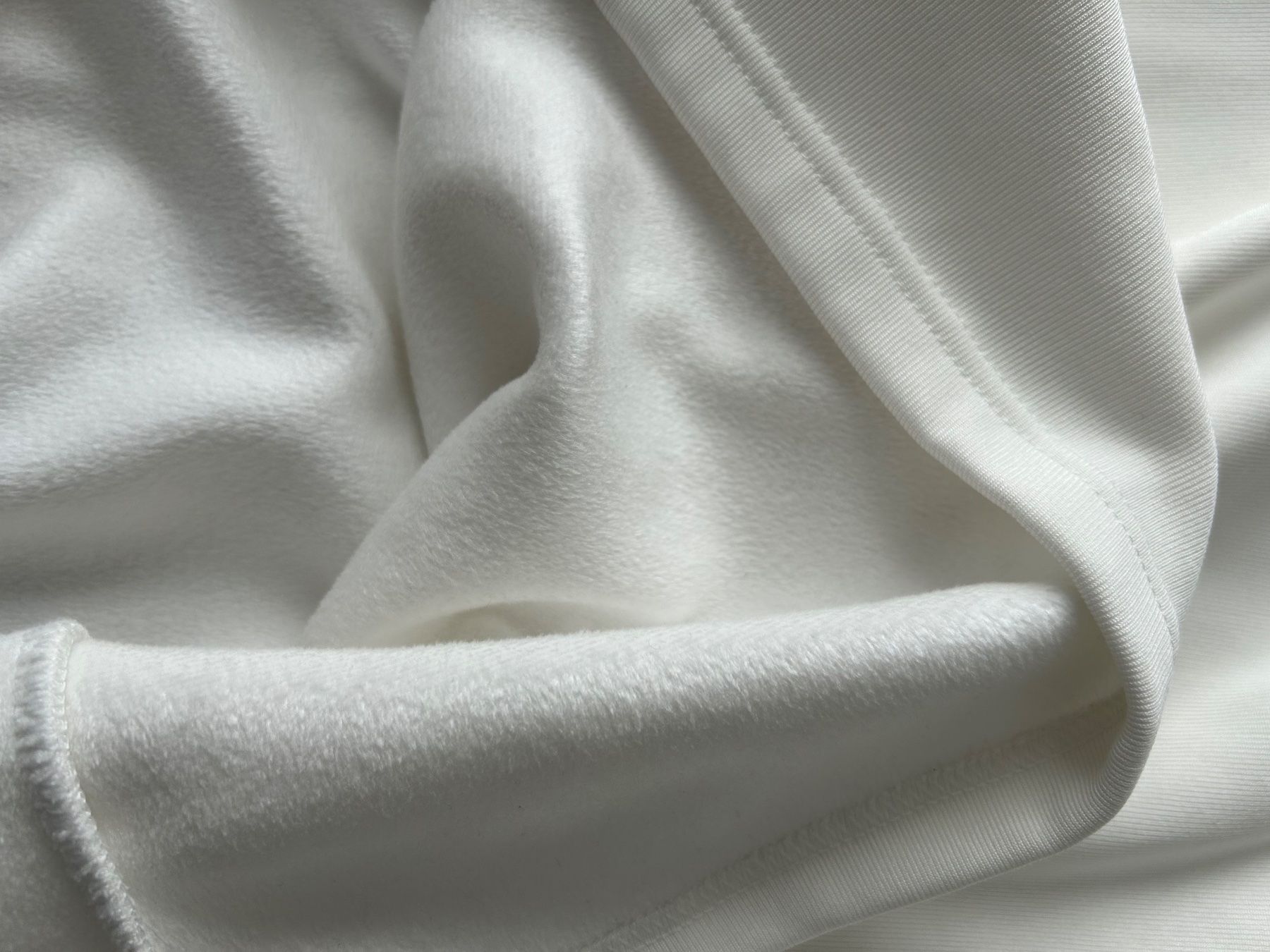 Pullover & Sweatshirts: Weicher Pullover, Gr.40/42 weiss – Gebraucht aus Horn von Resvi 2