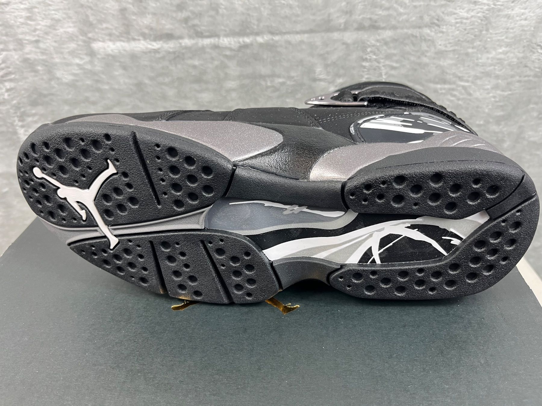Jordan Scarpe da uomo: Jordan 8 Retro Chrome (2015) – Nuovo e nell'imballaggio originale da Niederlenz venduto da dom_r6rz 1