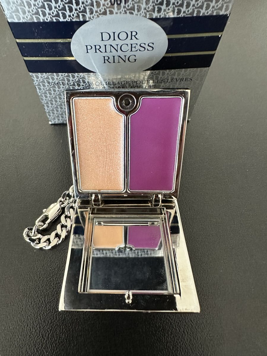 Dior Anhänger: Sammlerstück Dior Princess Ring – Neu (gemäss Beschreibung) aus Fällanden von Chiva3 3