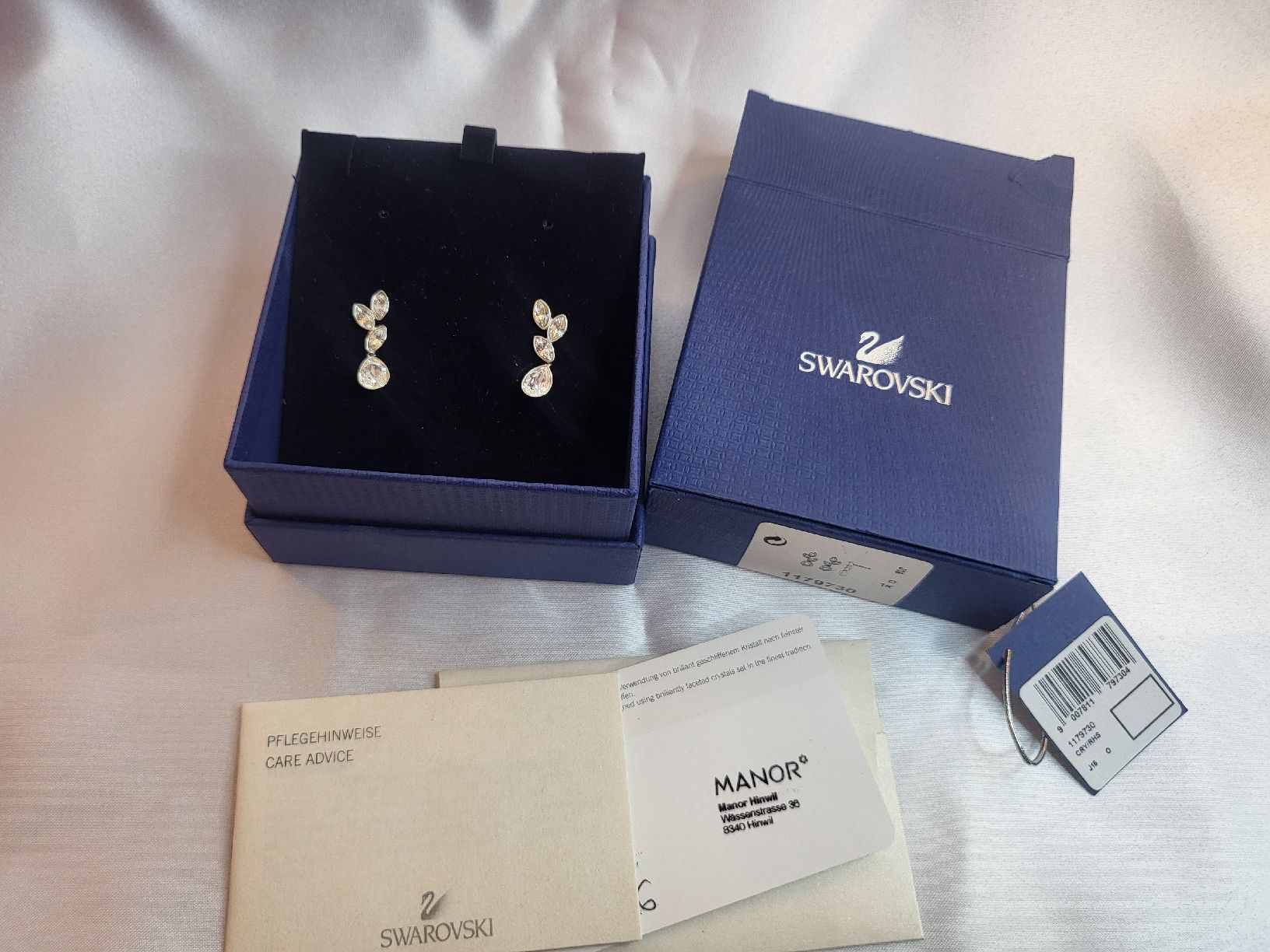 Swarovski Orecchini pendenti & Orecchini a lobo: NEUE Swarovski Ohrringen  – Nuovo e nell'imballaggio originale da Hellbühl venduto da d.d.d.125