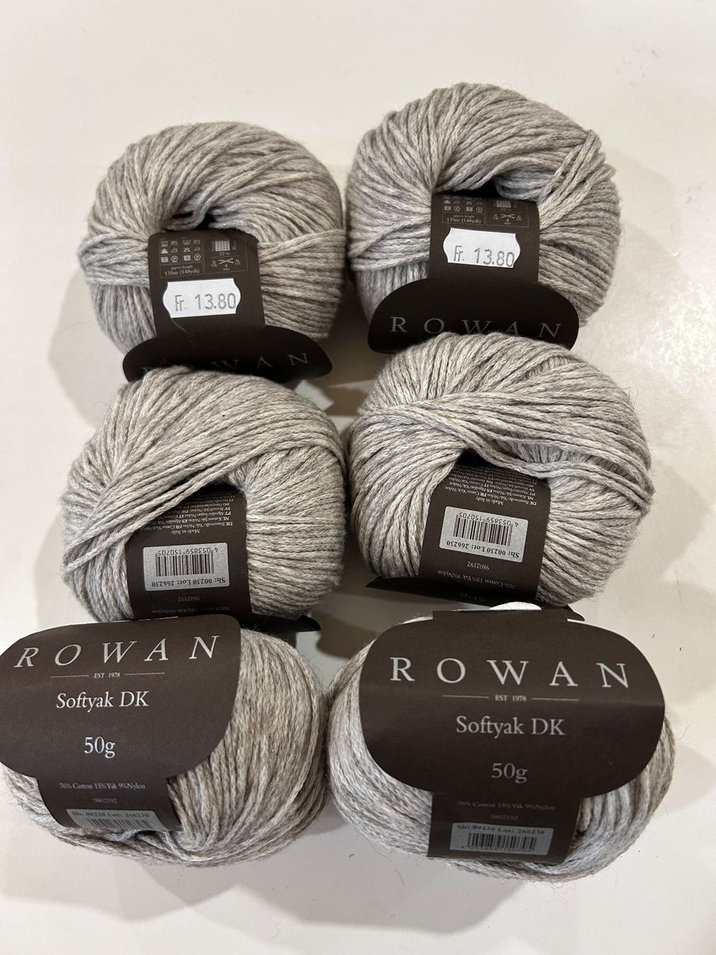 Laine: 6 pelotes Softyak DK Rowan – Neuf avec emballage d'origine à Bex par valetted