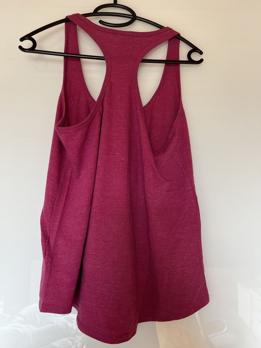 Nike T-Shirts: Top de sport nike rose - taille M – Gebraucht aus Bossonnens von noemie_01 2