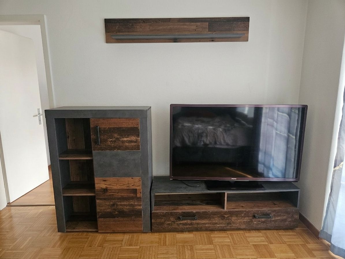 Mobili TV: TV_Möbeln – Usato da Luzern venduto da amr_drt5