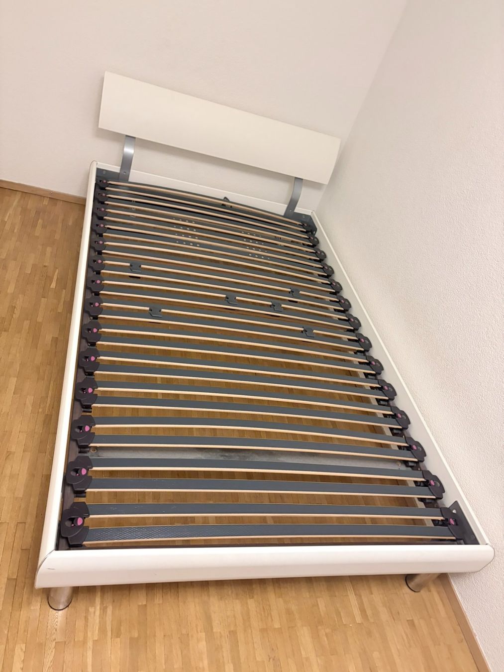 Lits: Lit 2 places de marque Pfister – D'occasion à Zürich par eri_8vp7