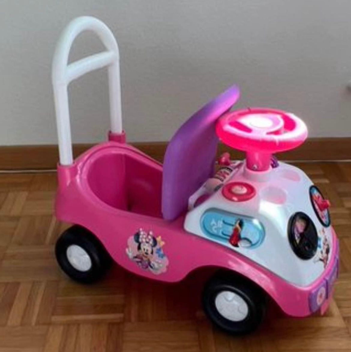 Disney Veicoli per bambini: Minnie Mouse Rutschauto – Usato da Adliswil venduto da sil_v8dy