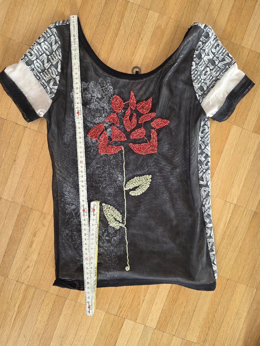 T-shirts: Save the Queen Shirt Damen Grösse S  – D'occasion à Laufenburg par may_r2st 3