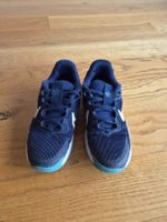 Turnschuhe / Sneaker
