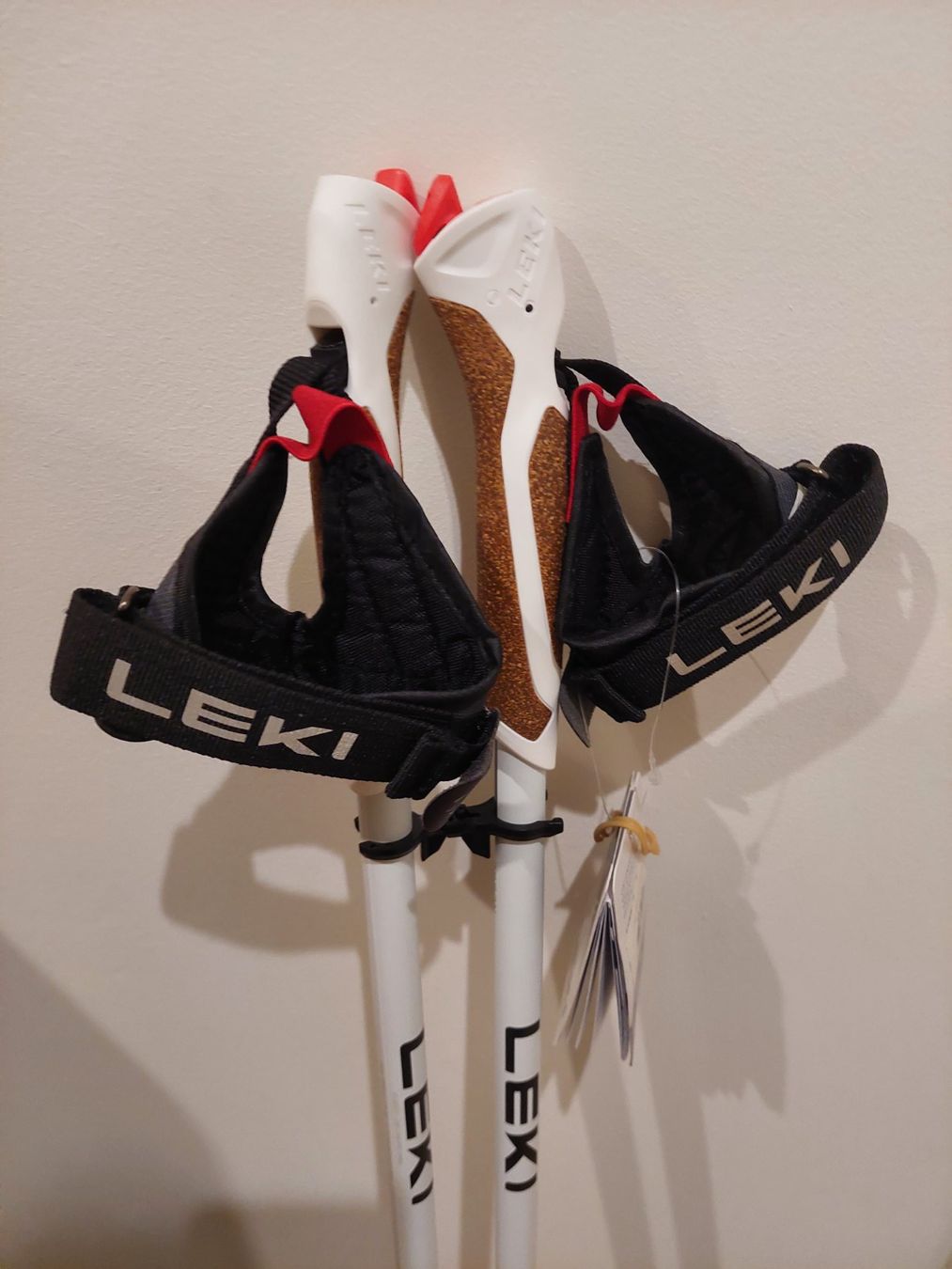 Leki Bastoncini da trekking: LEKI Nordic Walking Stöcke /Sticks – Nuovo e nell'imballaggio originale da Zürich venduto da alb_d87f 1
