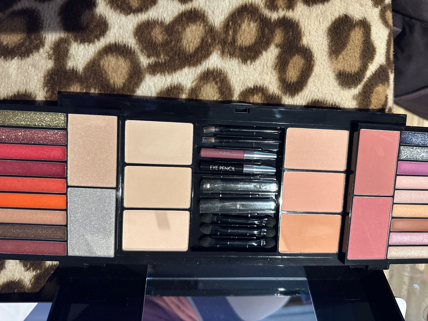Make-up: Debora Milano Set – Nuovo (secondo la descrizione) da uzwil venduto da Semkii.j 2