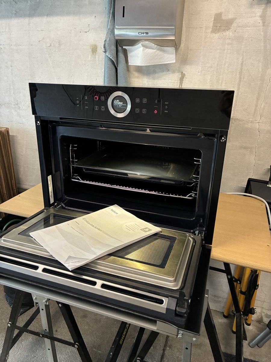 Bosch Forni: Bosch Einbaubackofen mit Mikrowellenfunktion – Usato da Zürich venduto da Roko01 3