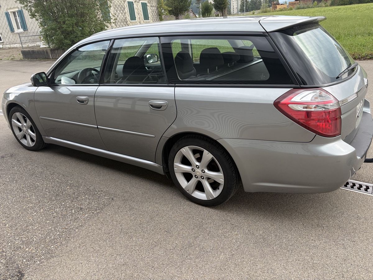 Subaru Autos: Subaru, Allrad, Legacy – D'occasion à Ebnat-Kappel par Mech57