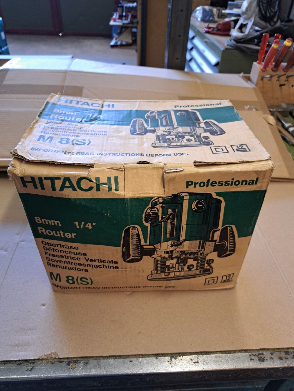 Tutte le macchine: Oberfräse HITACHI M8 Unbenutzt – Nuovo e nell'imballaggio originale da Ebikon venduto da inf_9pqv 1
