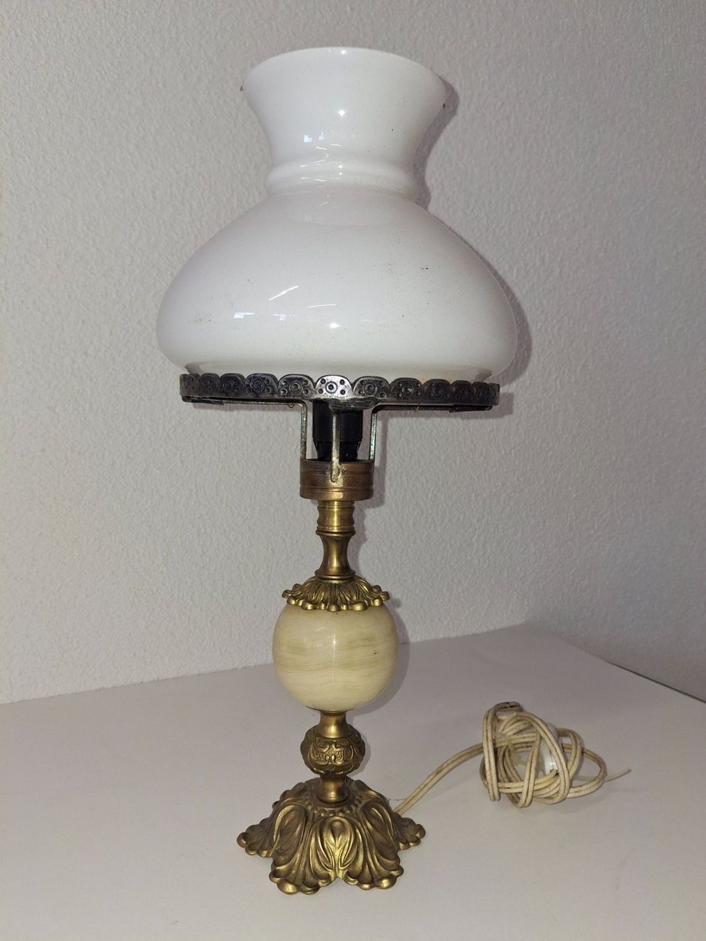 Lampade: Antike Vintage Tischlampe – Usato da Reichenburg venduto da AK307 2
