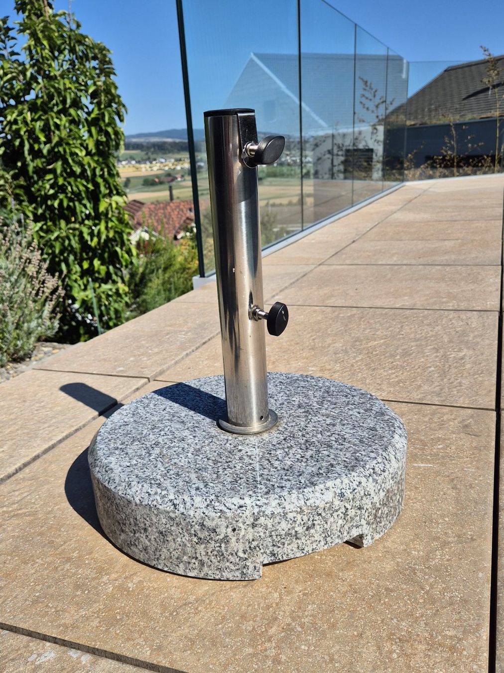 Autres: Schirmständer Granit Ø 38 cm – D'occasion à Baar par vzi_zlz2 1