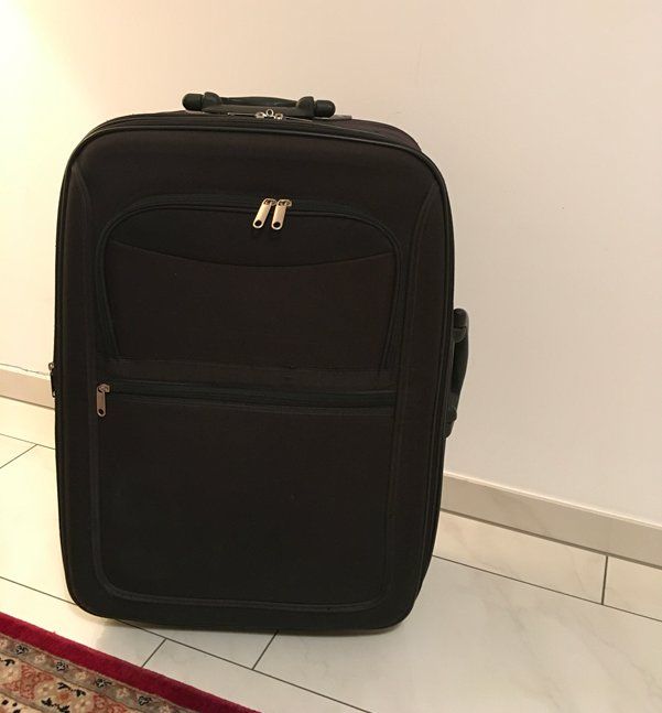Valigie: Rollkoffer ca. 48x65 x 22 (28) cm – Usato da Mellingen venduto da RigaOper 1