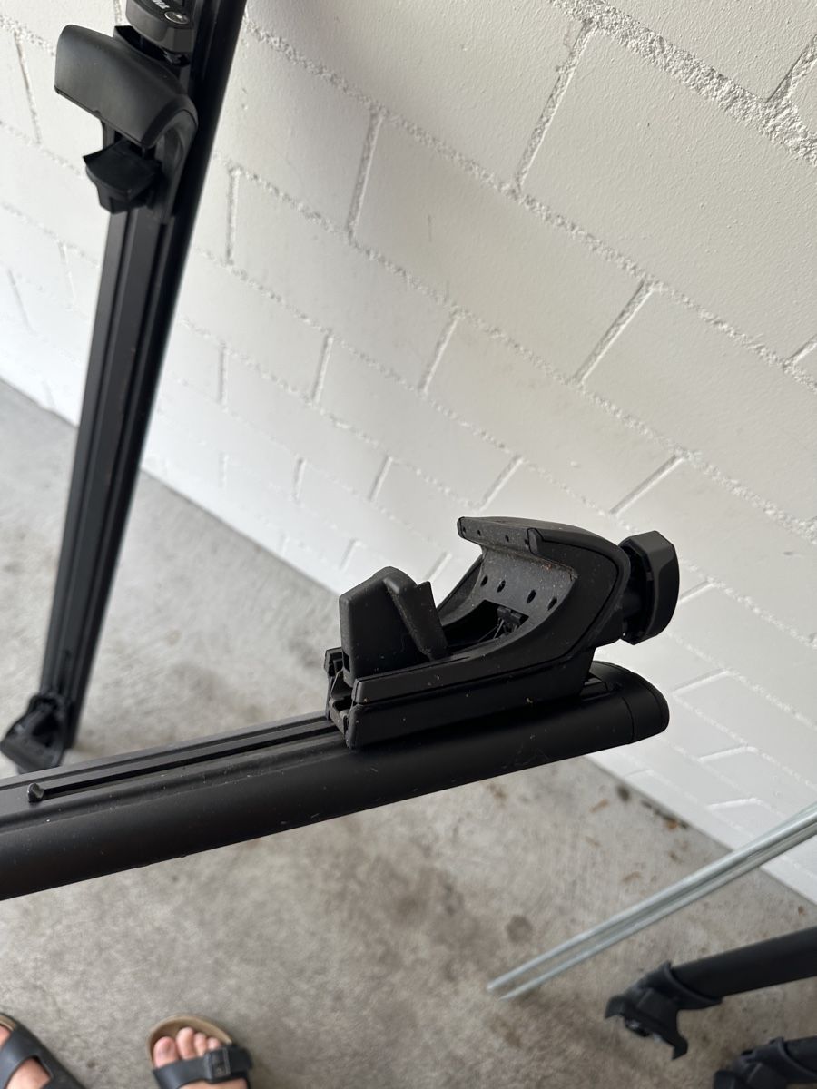 Thule Barres de toit: THULE Dachträger Universal – Neuf (Voir description) à Küsnacht ZH par fma_ws75 4