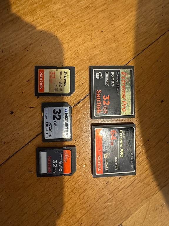 Cartes mémoire: Memory cards – D'occasion à Basel par Barbara_Gug
